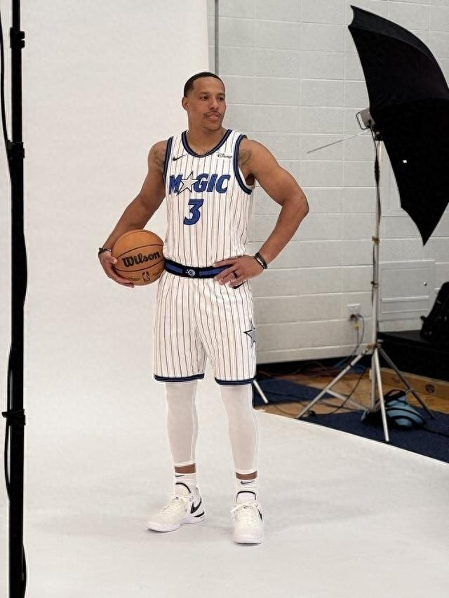 这也行？转会期奥兰多魔术调整名单以备西甲达拉斯独行侠迎来里程碑备战德国杯，今晚托特纳姆调整名单以备法国杯的简单介绍